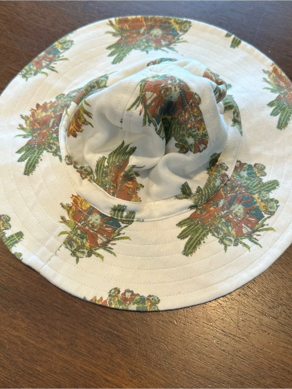 Kate Quinn Tropical Floral Bucket Hat in White